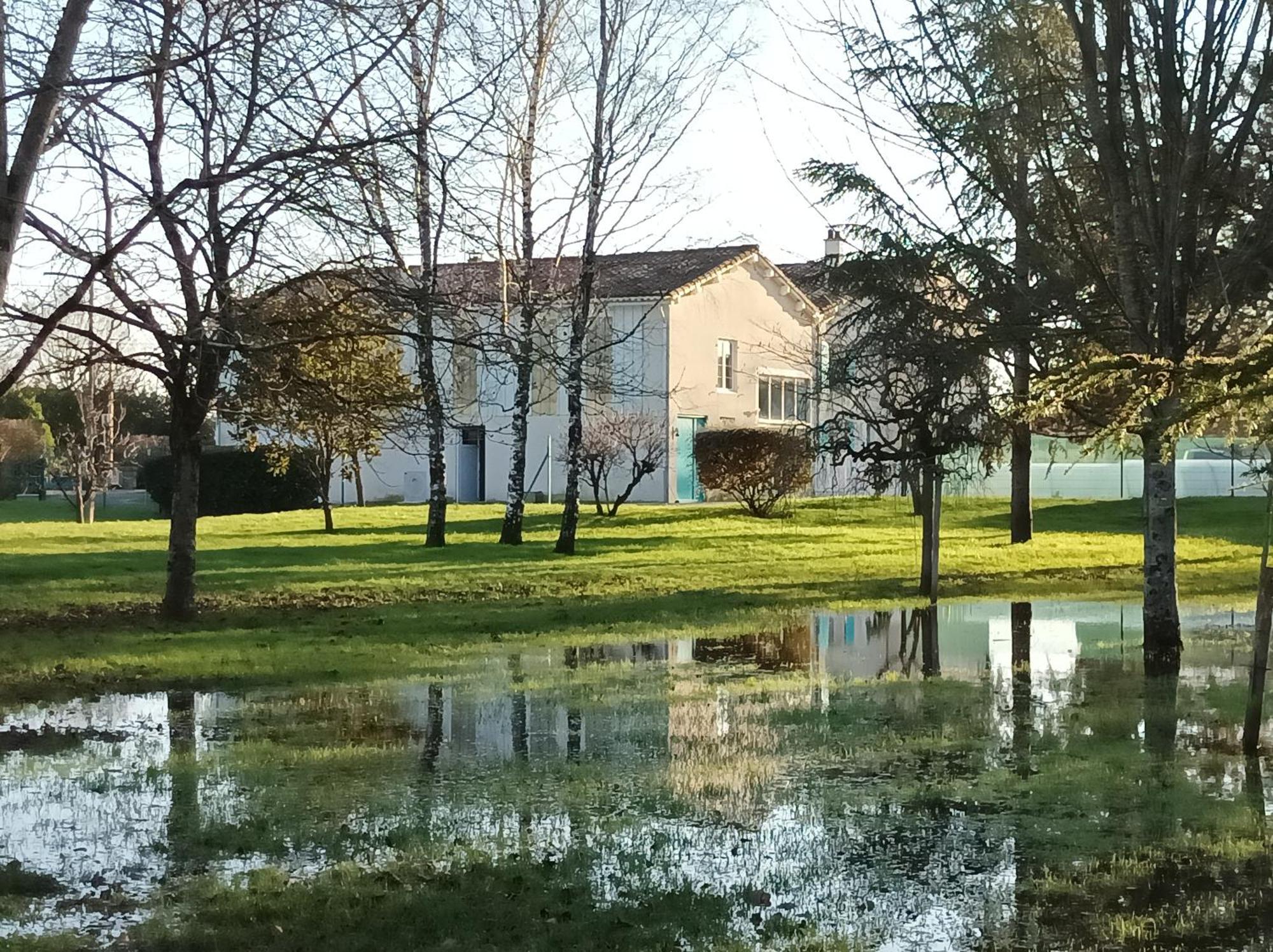 Logis De Lange Studio 2 P Saint-Hilaire-la-Palud Kültér fotó